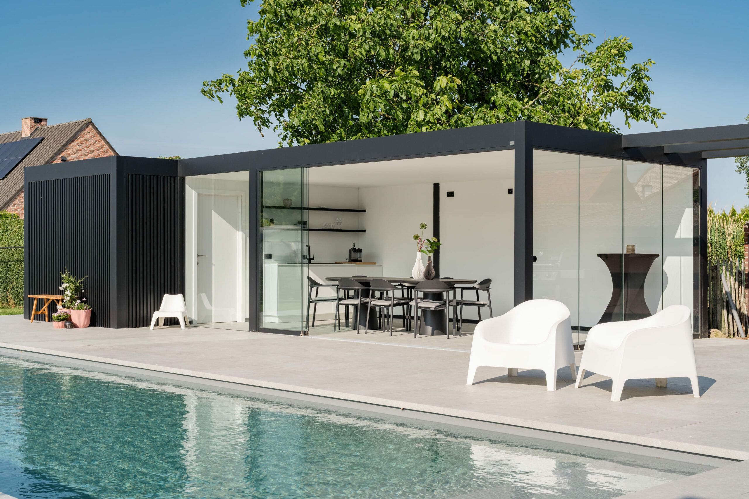 Poolhouse modern