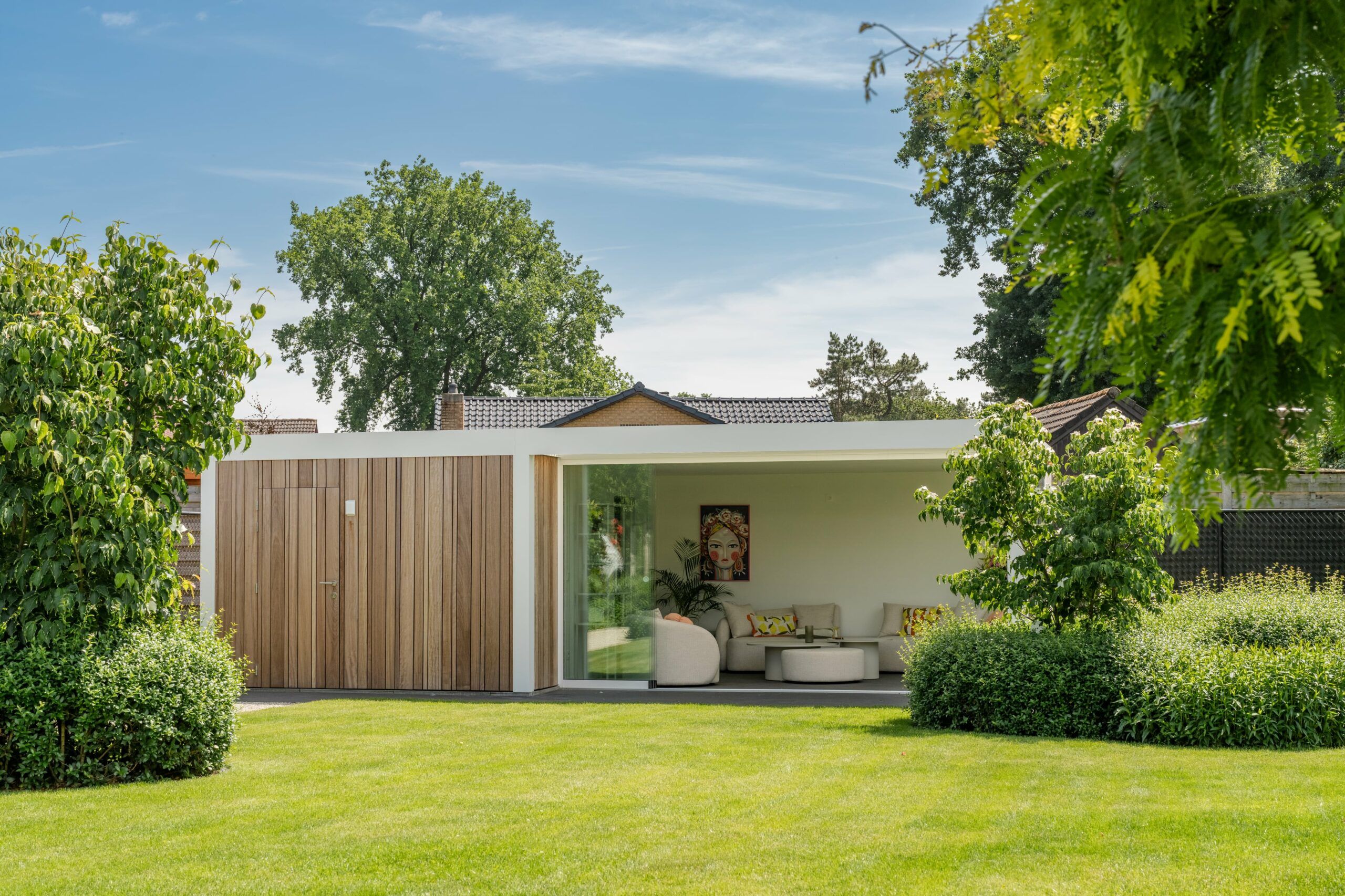 tuinkamer tuinlounge wit design