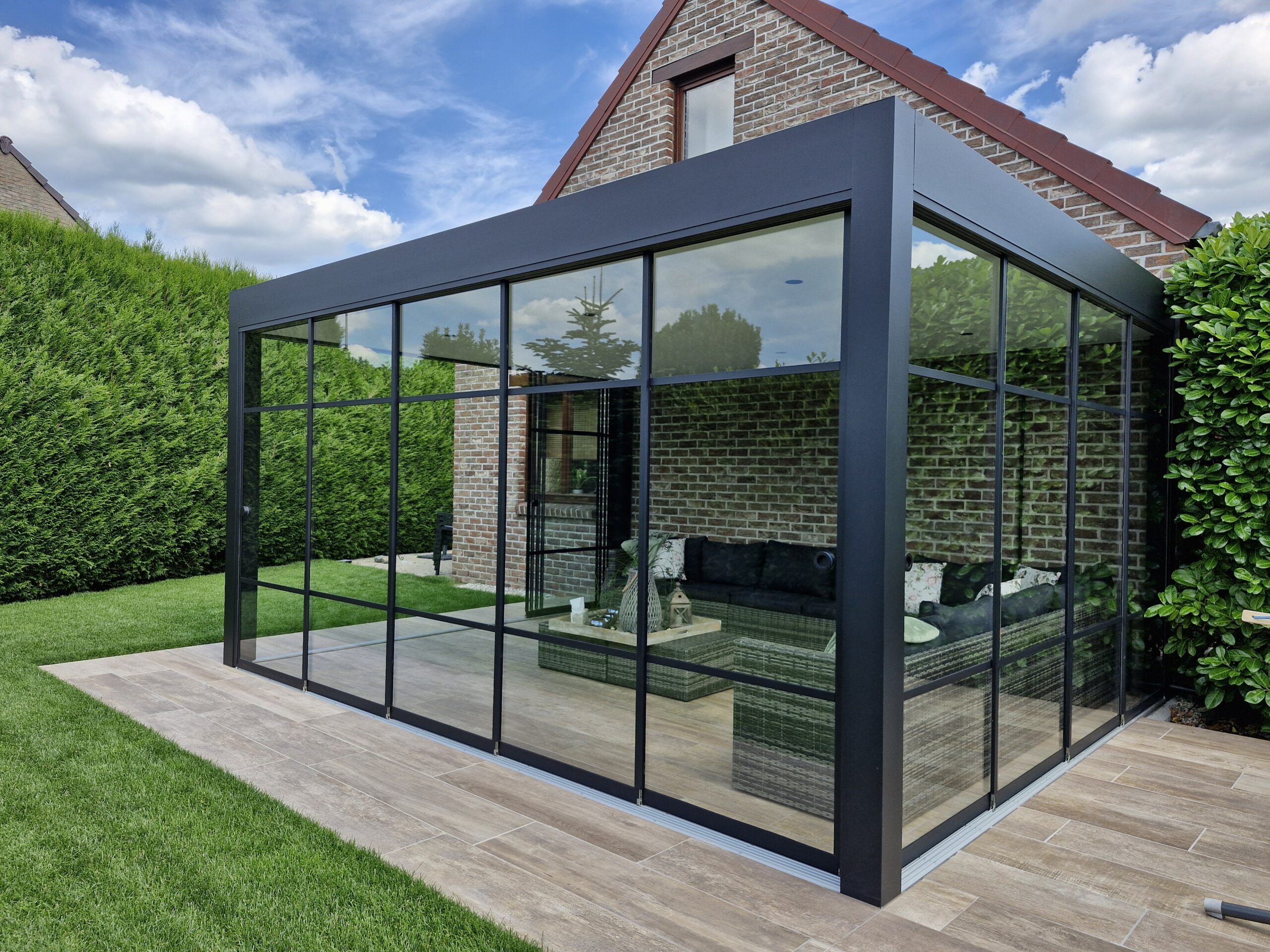 Tuinkamer Met Steellook Ramen 1