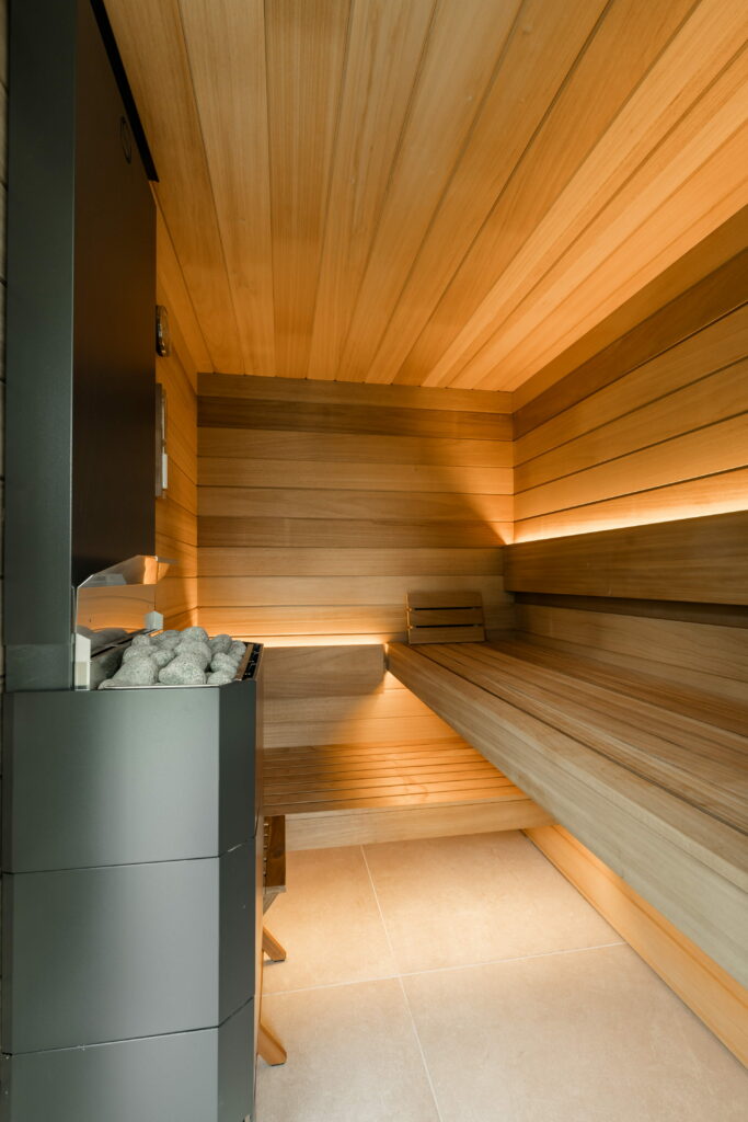 Sauna Maatwerk In Poolhouse
