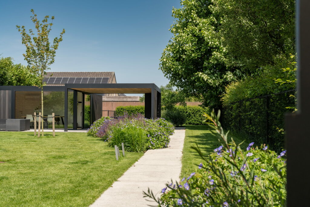 Tuinkantoor Met Terrasoverkapping 8
